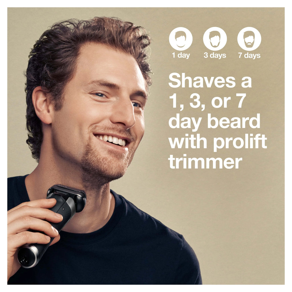 Rechargeable Wet Dry Electric Shaver with Clean Station Q927772