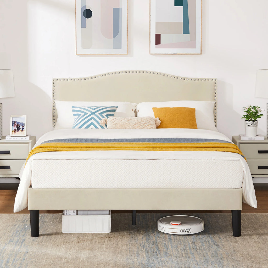 Queen Upholstered Platform Bed with Adjustable Headboard S526553