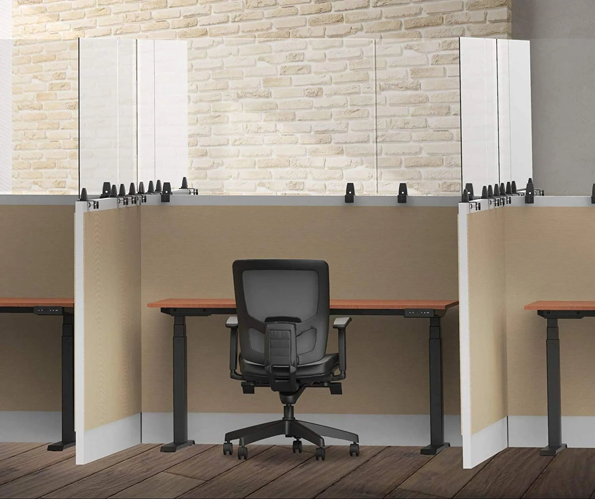 Clear 60 In X 30 In Clamp On Desk Divider W855