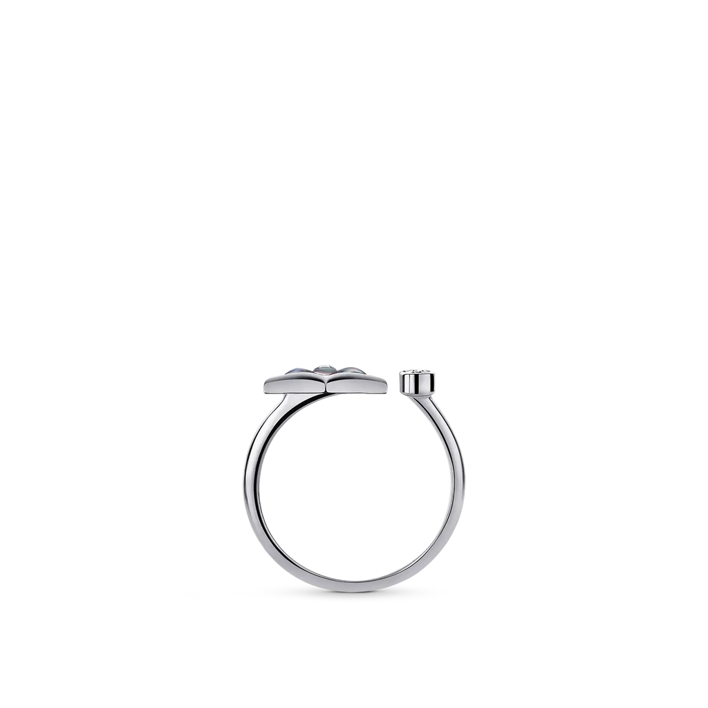 White Gold Diamond Ring Q577