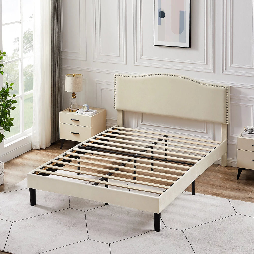 Queen Upholstered Platform Bed with Adjustable Headboard S526553