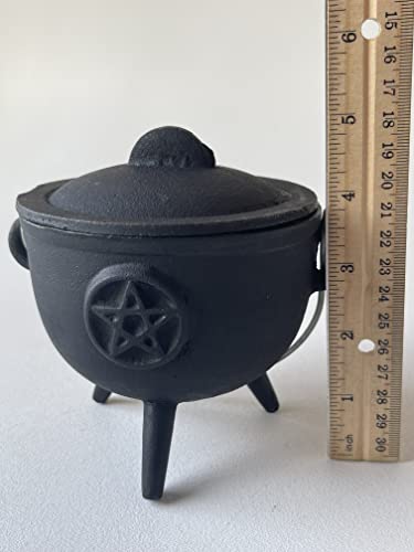Cast Iron Cauldron with Lid and Handle I491769