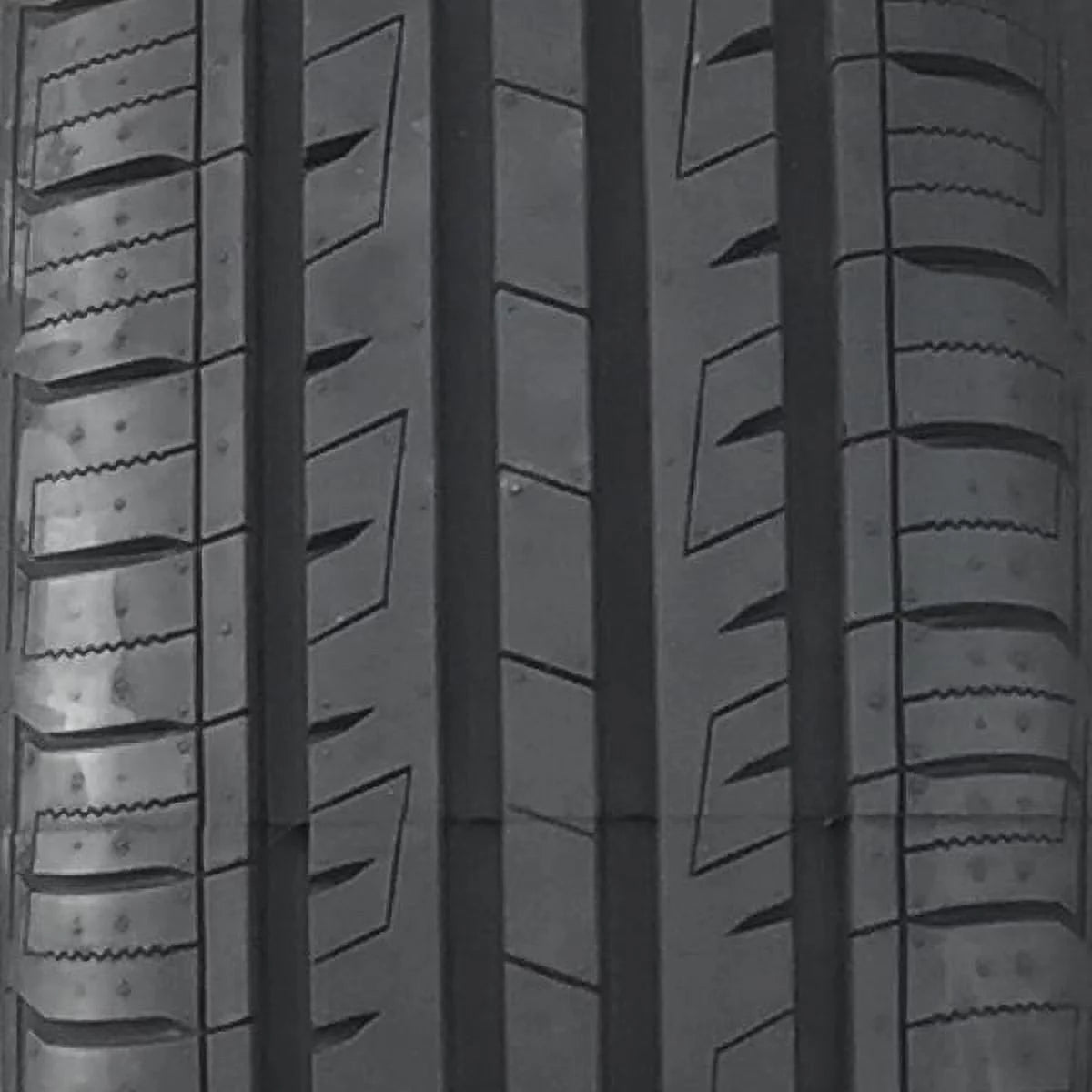 205/65R16 Tire J772636