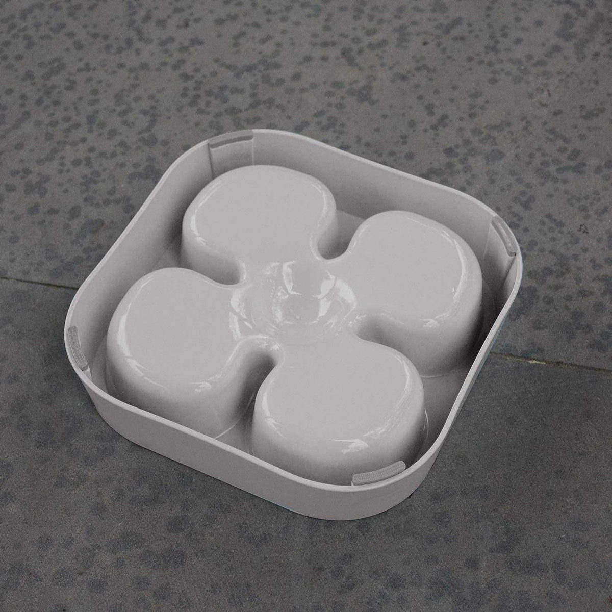 Slow Feeding Dog Bowl Y302337