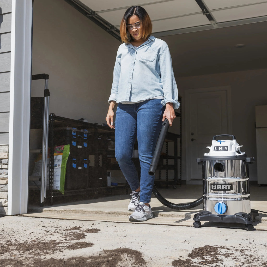8 Gallon 6 Peak HP Stainless Steel Wet/Dry Vacuum B331