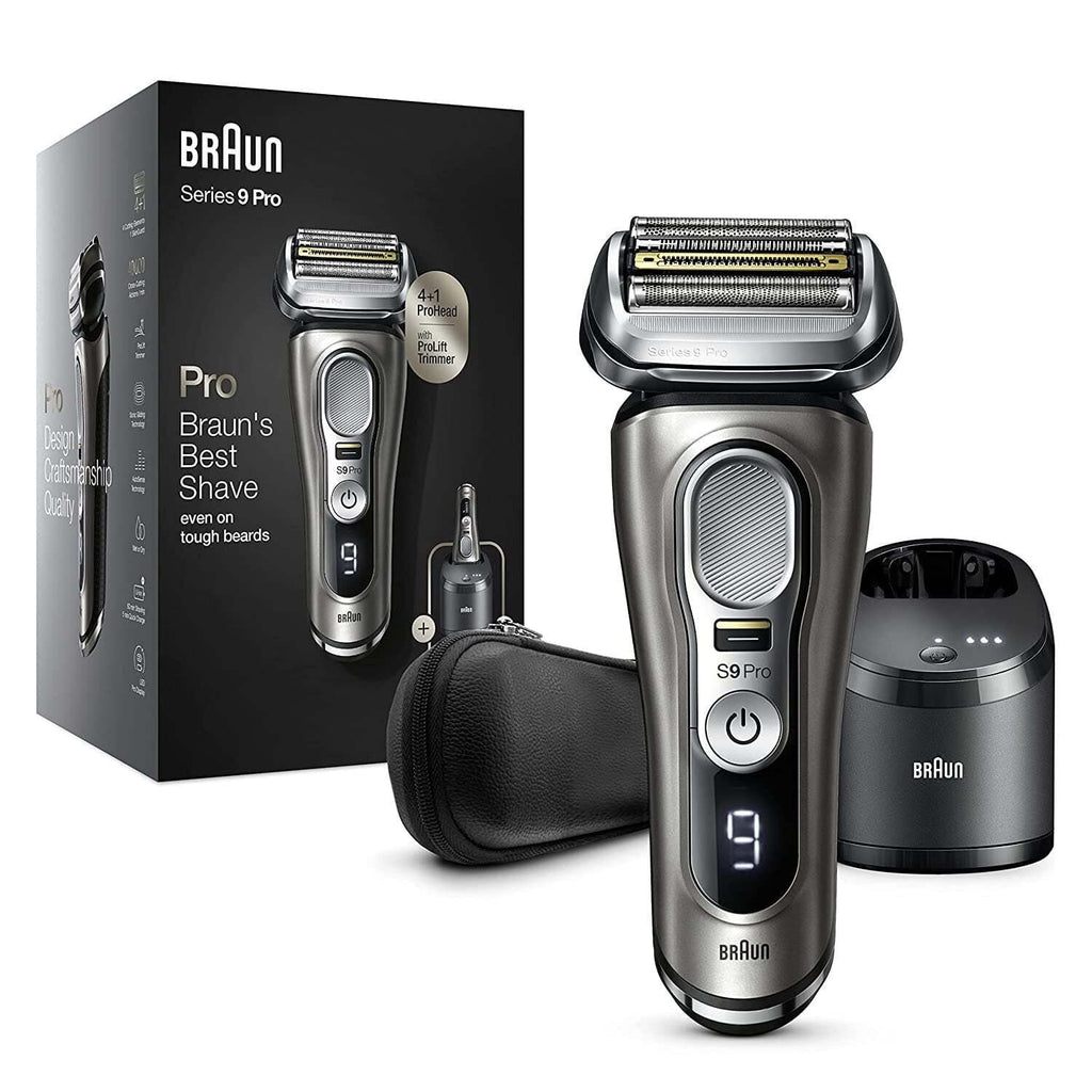 Rechargeable Wet Dry Electric Shaver with Clean Station Q927772
