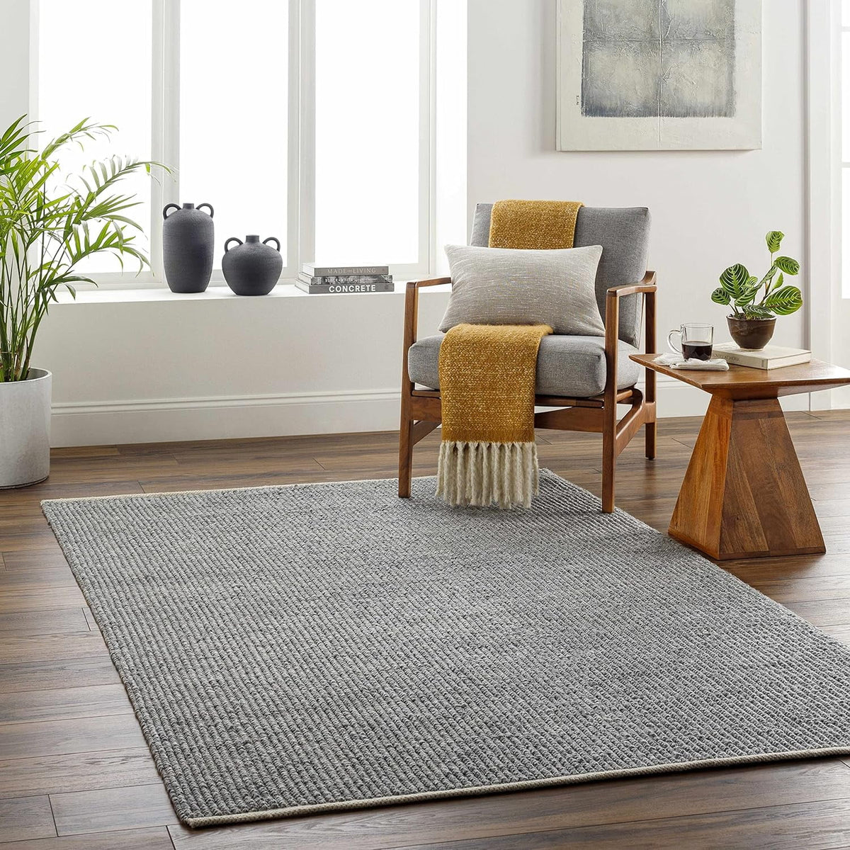 Gray Black 5' X 7'6" Area Rug Z5520